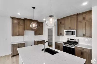 676 N 275 E, Providence, UT 84332 - Photo 8