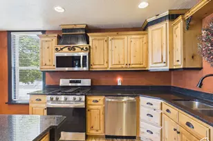 264 E 300 N, American Fork, UT 84003 - Photo 14
