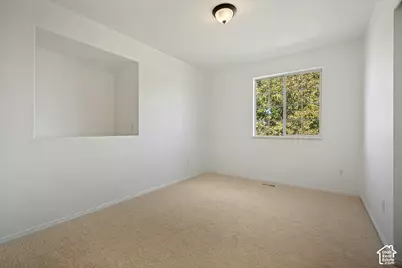 1123 W 2450 N, Clinton, UT 84015 - Photo 16