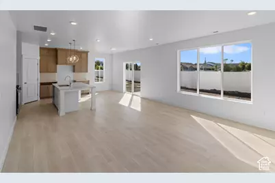 1852 N Rivergate Dr #242, Logan, UT 84321 - Photo 4