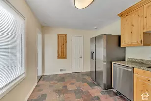 3135 S Valley St, Salt Lake City, UT 84109 - Photo 6