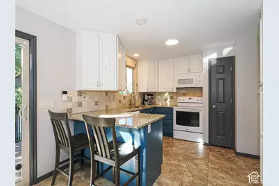 3308 E Willow Ridge Rd S, Cottonwood Heights, UT 84121 - Photo 32