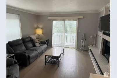 517 E 1400 N, Centerville, UT 84014 - Photo 2
