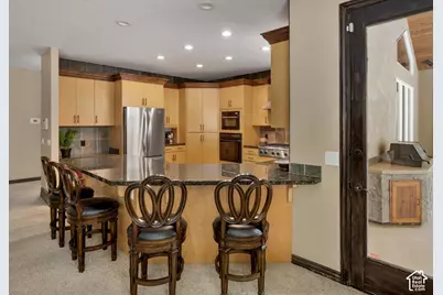 2351 E Royal Ln, Cottonwood Heights, UT 84093 - Photo 10