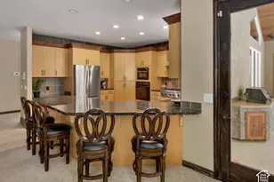2351 E Royal Ln, Cottonwood Heights, UT 84093 - Photo 10