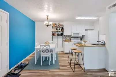 1206 E Waterside Cv #32, Midvale, UT 84047 - Photo 2