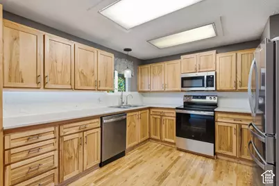 9626 S Flint Dr, Sandy, UT 84094 - Photo 16
