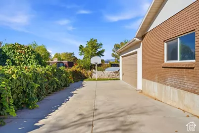 9626 S Flint Dr, Sandy, UT 84094 - Photo 68