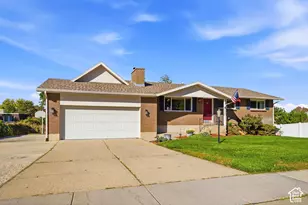 9626 S Flint Dr, Sandy, UT 84094 - Photo 2