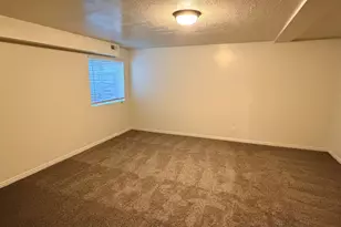 404 S Main St, Kaysville, UT 84037 - Photo 8