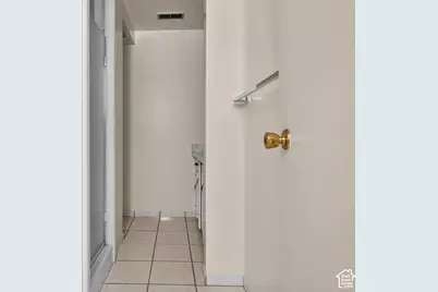 712 E Arrowhead Ln, Murray, UT 84107 - Photo 10