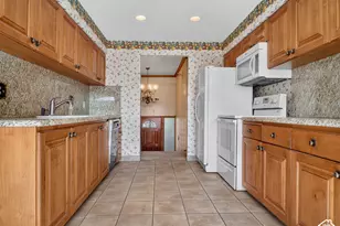 712 E Arrowhead Ln, Murray, UT 84107 - Photo 16
