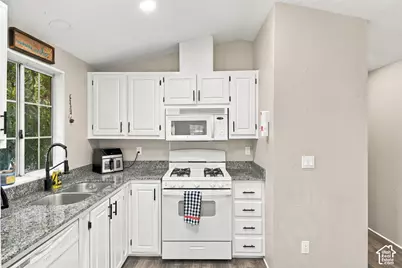 4641 S Mount Baldy Dr W, Taylorsville, UT 84123 - Photo 8