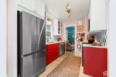 881 W 200 S, Provo, UT 84601 - Photo 10