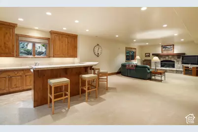 3168 E Bavarian Ct, Sandy, UT 84093 - Photo 28