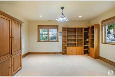 3168 E Bavarian Ct, Sandy, UT 84093 - Photo 32