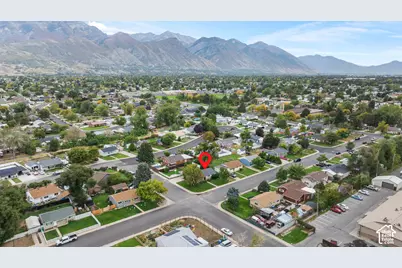 690 N 120 E, Orem, UT 84057 - Photo 36