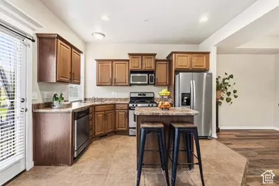 872 N Farmington Xing, Farmington, UT 84025 - Photo 14