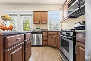 872 N Farmington Crossing, Farmington, UT 84025 - Photo 4