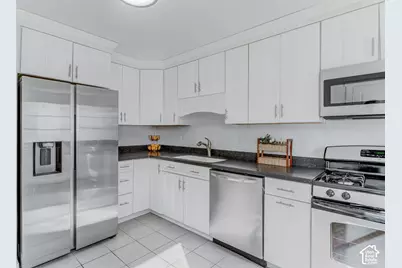 4671 W 5215 S, Kearns, UT 84118 - Photo 4