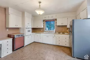383 W 7500 South 6th Ave S, Midvale, UT 84047 - Photo 8
