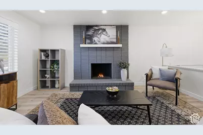 1520 E 7380 S, Cottonwood Heights, UT 84121 - Photo 4