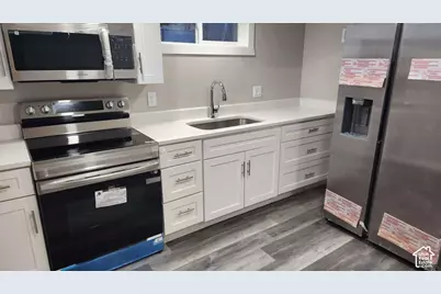920 W 600 N, Salt Lake City, UT 84116 - Photo 2
