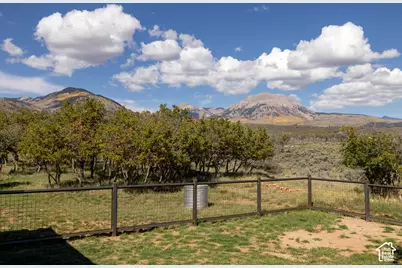 16 N Porcupine Ln, La Sal, UT 84530 - Photo 44