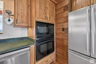 16 N Porcupine Ln, La Sal, UT 84530 - Photo 20