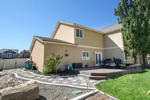 815 E Meadow Marsh Dr, Lehi, UT 84043 - Photo 32
