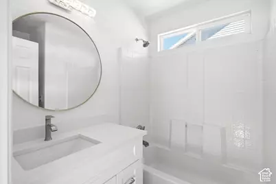 1045 W 400 S, Layton, UT 84041 - Photo 12