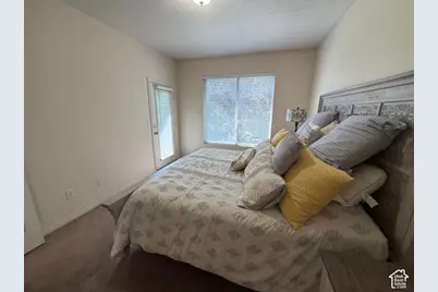 9476 S Hidden Point Dr W, Sandy, UT 84070 - Photo 14