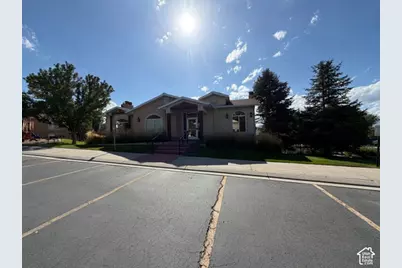 9476 S Hidden Point Dr W, Sandy, UT 84070 - Photo 38