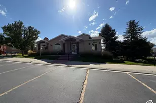 9476 S Hidden Point Dr W, Sandy, UT 84070 - Photo 38