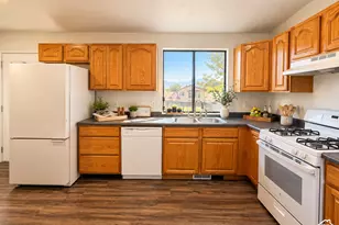 6119 Park Wood Dr, Salt Lake City, UT 84118 - Photo 8