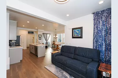 6661 W Meadow Grass Dr, South Jordan, UT 84009 - Photo 10