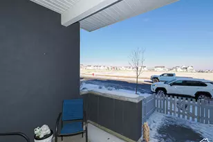 6661 W Meadow Grass Dr, South Jordan, UT 84009 - Photo 4