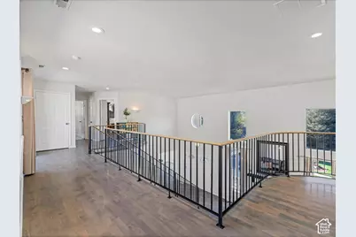 10819 S Lostwood Dr E, Sandy, UT 84092 - Photo 18