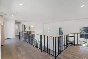 10819 S Lostwood Dr E, Sandy, UT 84092 - Photo 18