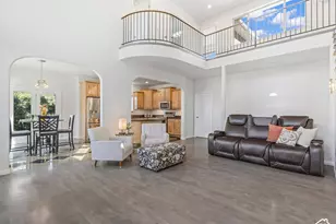 10819 S Lostwood Dr E, Sandy, UT 84092 - Photo 4