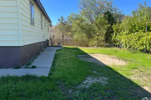265 Roosevelt St, Helper, UT 84526 - Photo 24