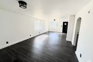 265 Roosevelt St, Helper, UT 84526 - Photo 6