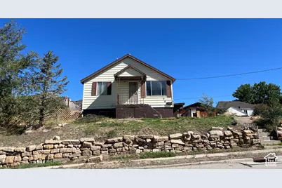 265 Roosevelt St, Helper, UT 84526 - Photo 1