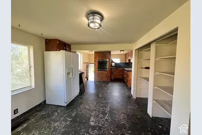 265 Roosevelt St, Helper, UT 84526 - Photo 12