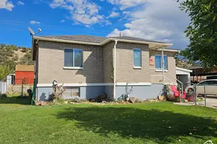 118 Valley View Dr, Sunnyside, UT 84539 - Photo 2