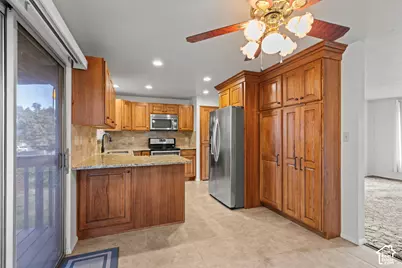 566 N 700 W, Clearfield, UT 84015 - Photo 26