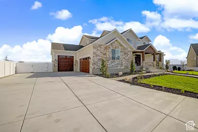 521 E Gilmour St, Grantsville, UT 84029 - Photo 2