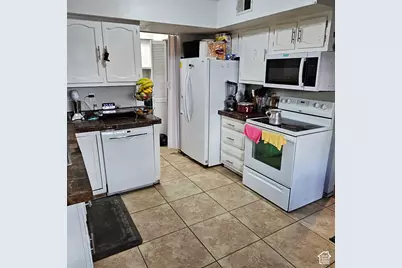 1924 W Homestead Farms Ln #4, West Valley, UT 84119 - Photo 8