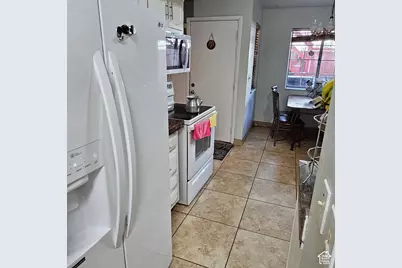 1924 W Homestead Farms Ln #4, West Valley, UT 84119 - Photo 6