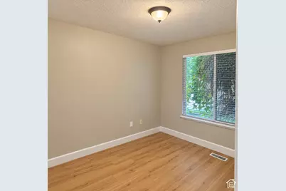 341 W 400 S, Salem, UT 84653 - Photo 10